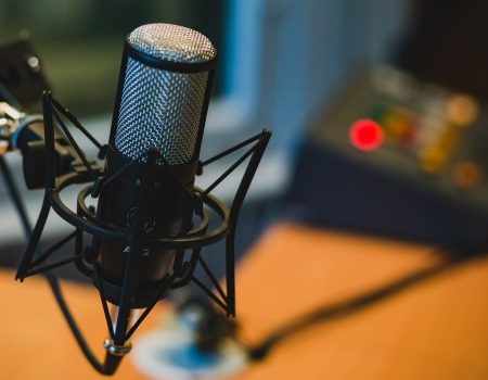 How to pitch for podcasts